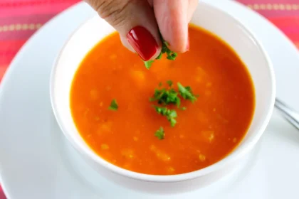 sopa de tomate