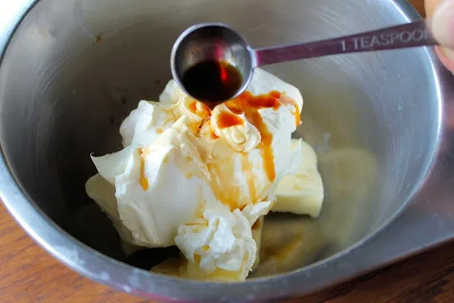 betún de queso crema para pastel de zanahoria