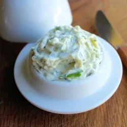 mantequilla con hierbas y ajo