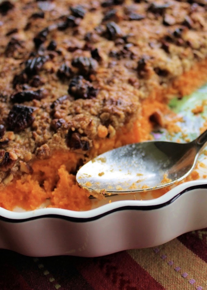 sweet potato puré with pecan streusel