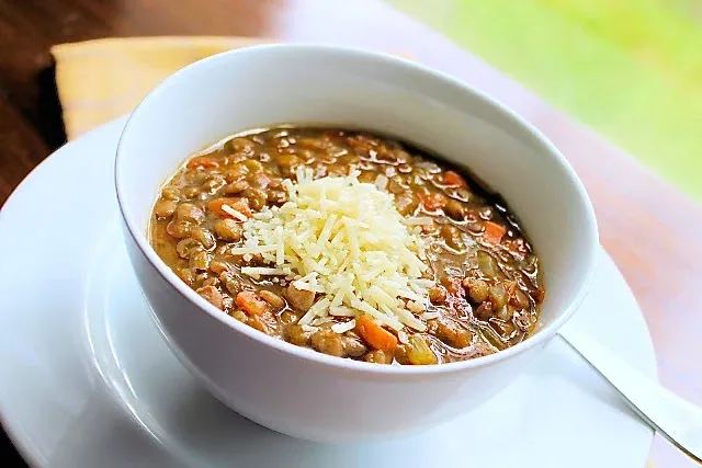 Sopa de lentejas italiana - SAVOIR FAIRE by enrilemoine Sopa de lentejas italiana - SAVOIR FAIRE by enrilemoine