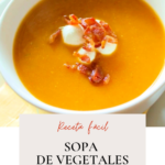 Una crema de vegetales asados con tocino.