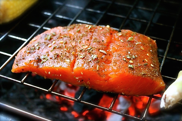 Salmón a la parrilla con especias y tomillo - Enri Lemoine