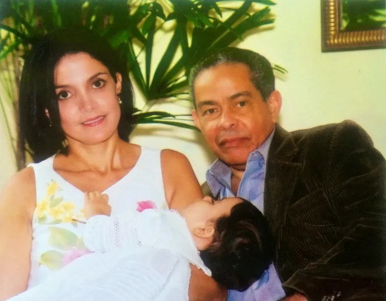 Growing up with two dads - SAVOIR FAIRE by enrilemoine