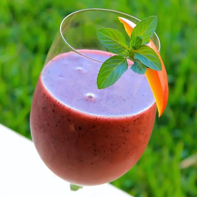 batido de mango y arándanos