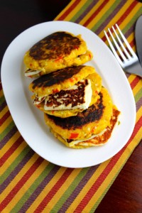 Arepas de plátano con ají dulce - SAVOIR FAIRE by enrilemoine