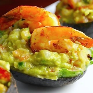 Avocado and Shrimp Canoes - SAVOIR FAIRE by enrilemoine