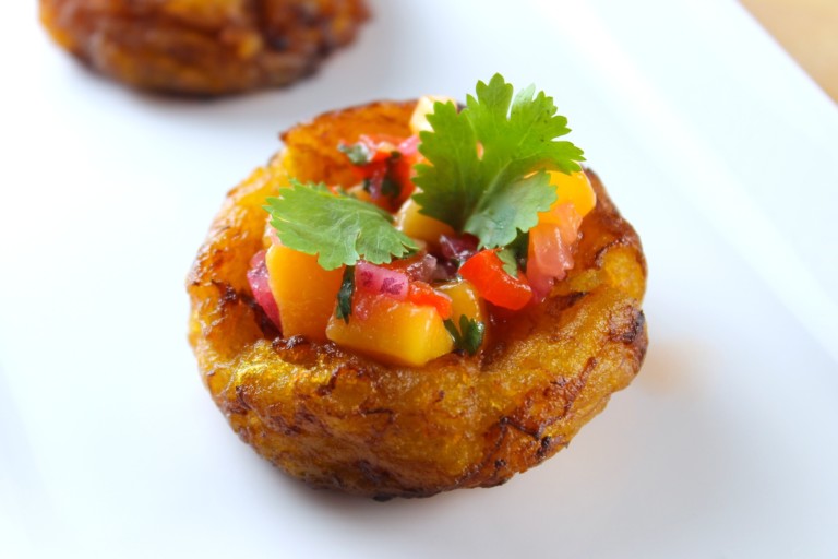 Cestitas de plátano con salsa de mango - SAVOIR FAIRE by enrilemoine