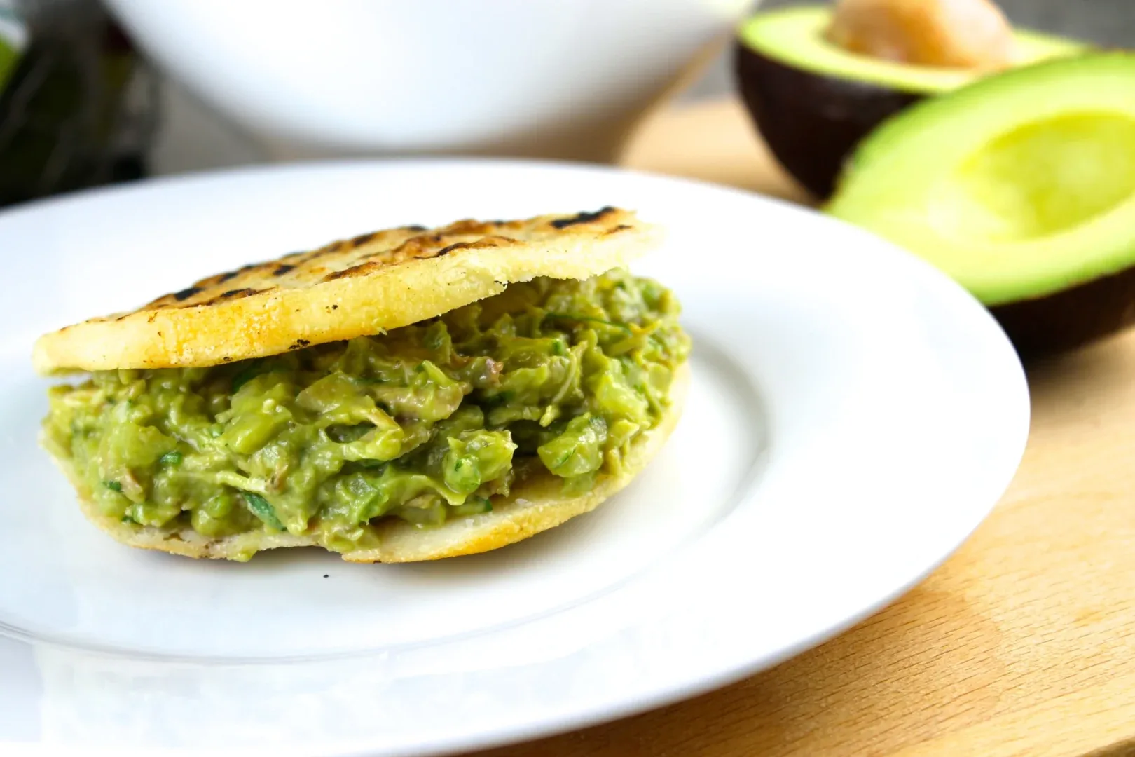 Arepa Reina Pepiada - SAVOIR FAIRE by enrilemoine