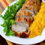 Lomo de cerdo envuelto en tocineta