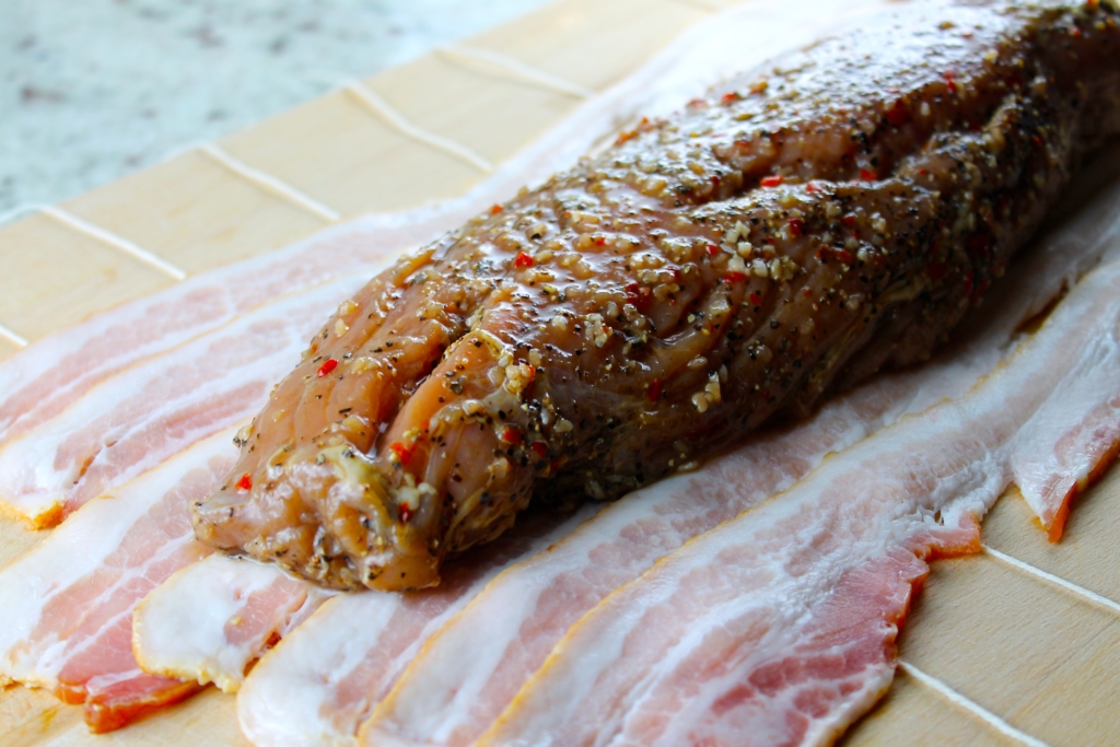 lomo de cerdo envuelto en tocineta
