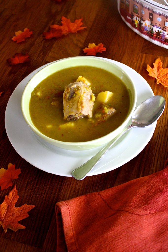 Sopa de arvejas con costillitas de cerdo - SAVOIR FAIRE by enrilemoine