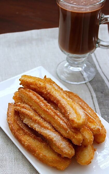 Churros with hot chocolate - by enrilemoine