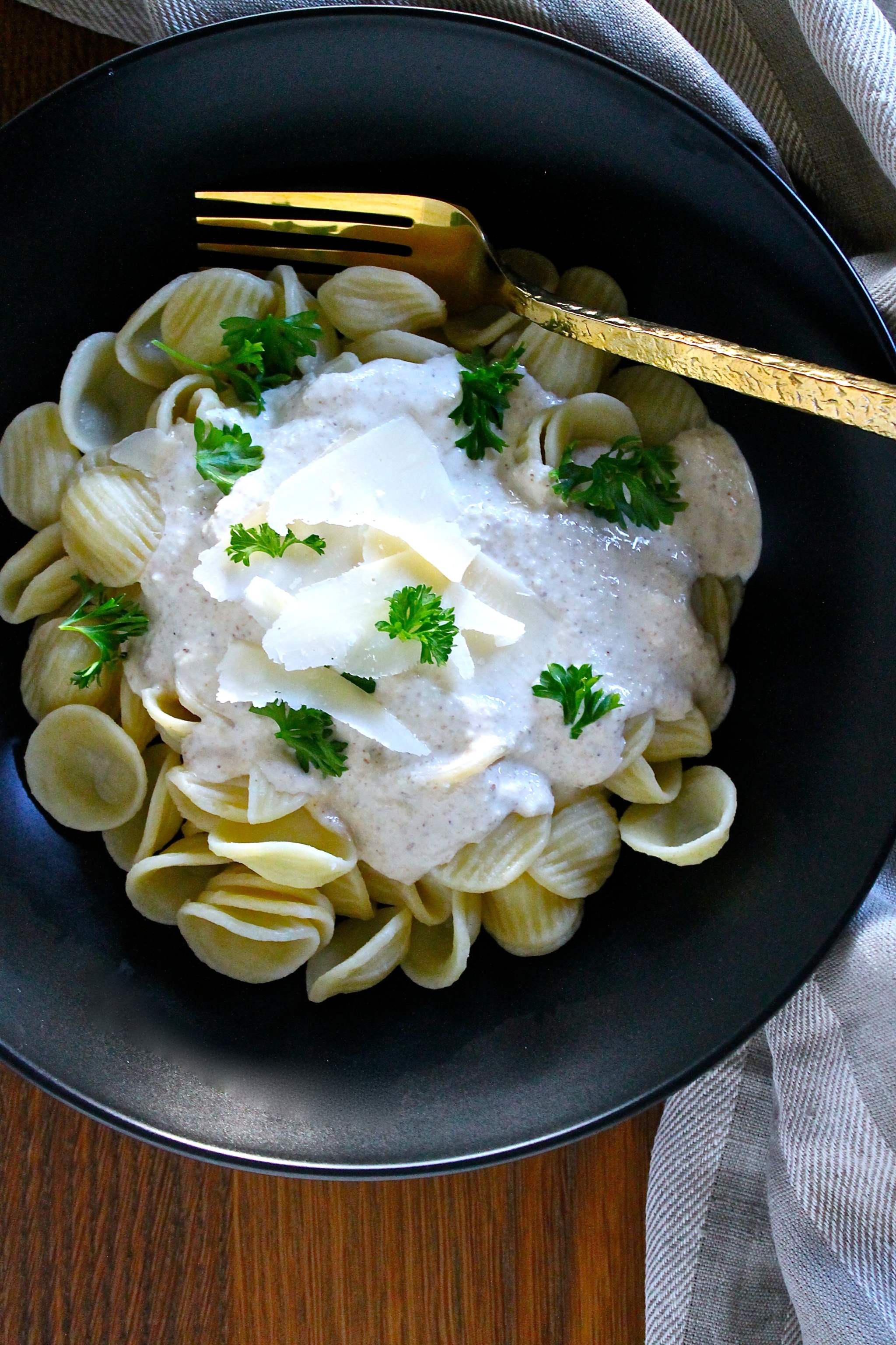 Walnut Pesto Orechiette by enrilemoine