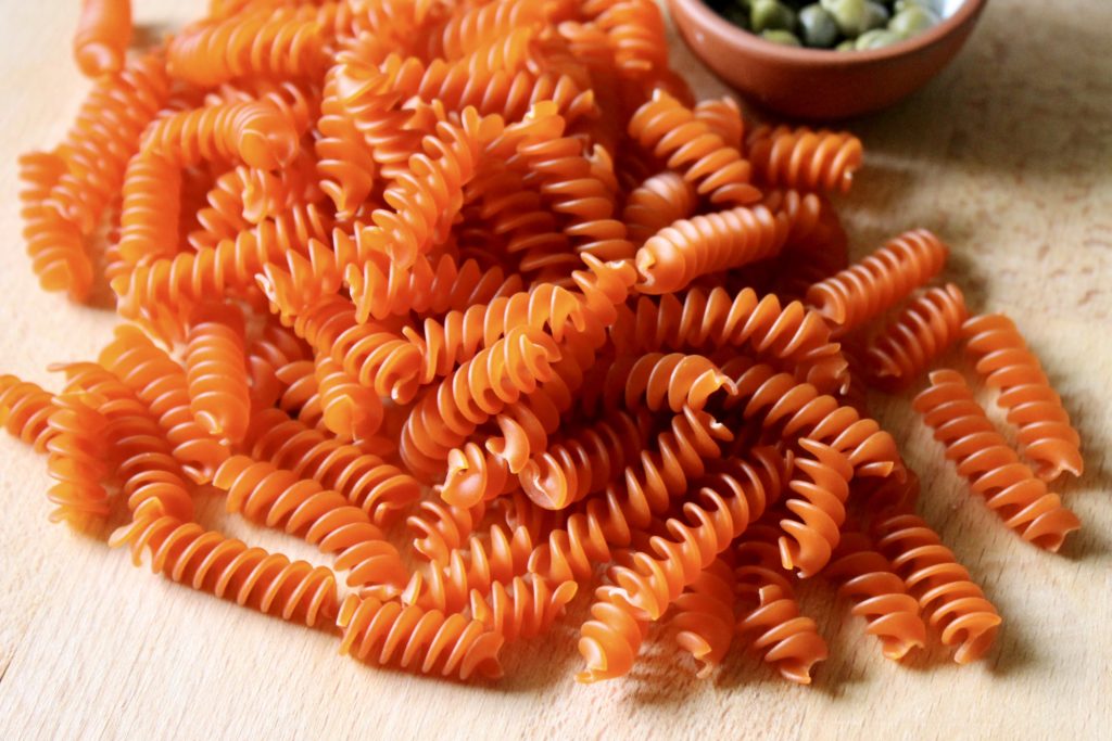 Rotini de lentejas rojas by enrilemoine