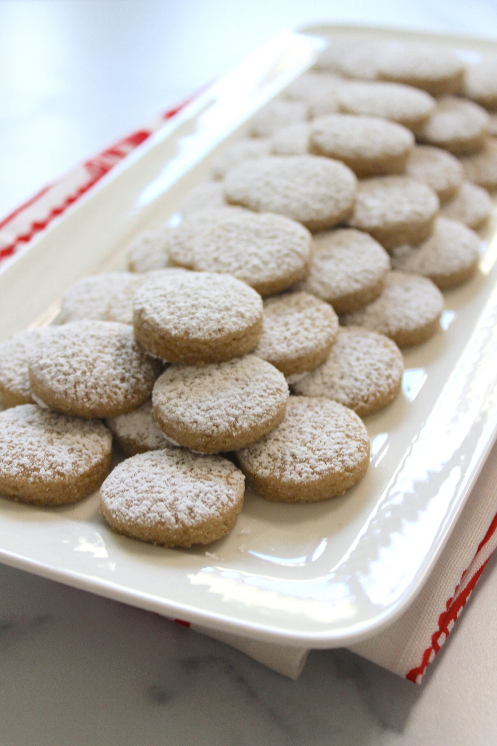 Venezuelan almond cookies