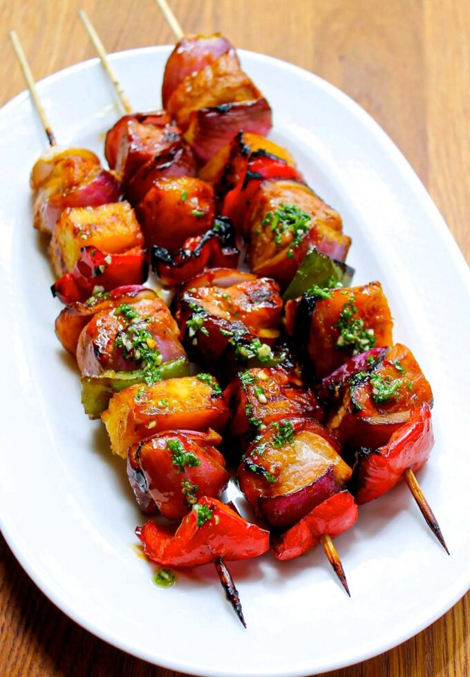 grilled pork and pineapple grilled skewers by enrilemoine