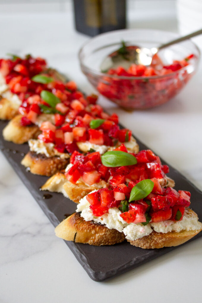 strawberry chevre crostini 14